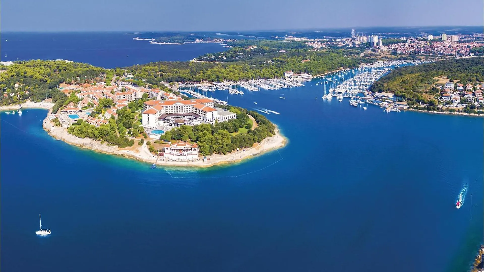 Cozy Home In Pula With Outdoor Swimming Pool