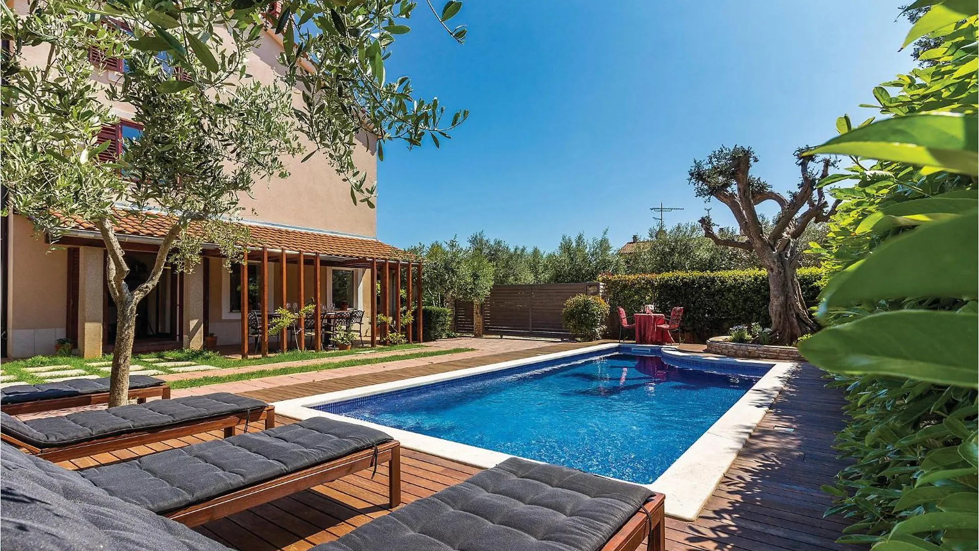 別荘 Cozy Home In Pula With Outdoor Swimming Pool