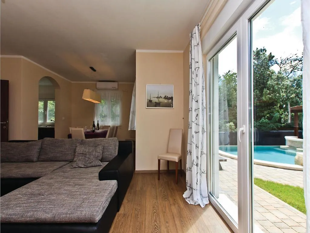 Cozy Home In Pula With Outdoor Swimming Pool