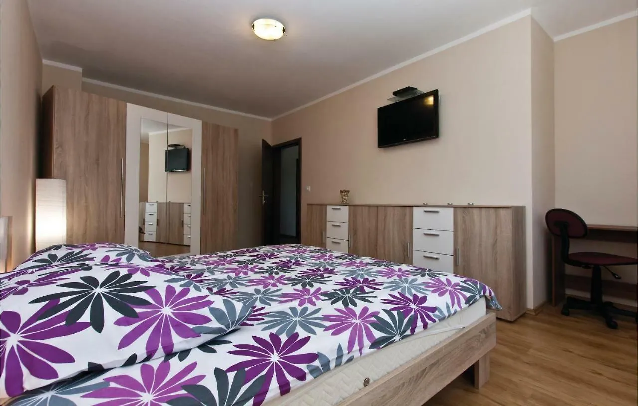Cozy Home In Pula With Outdoor Swimming Pool