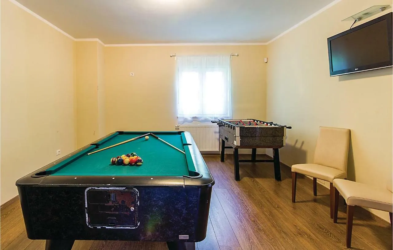 Cozy Home In Pula With Outdoor Swimming Pool
