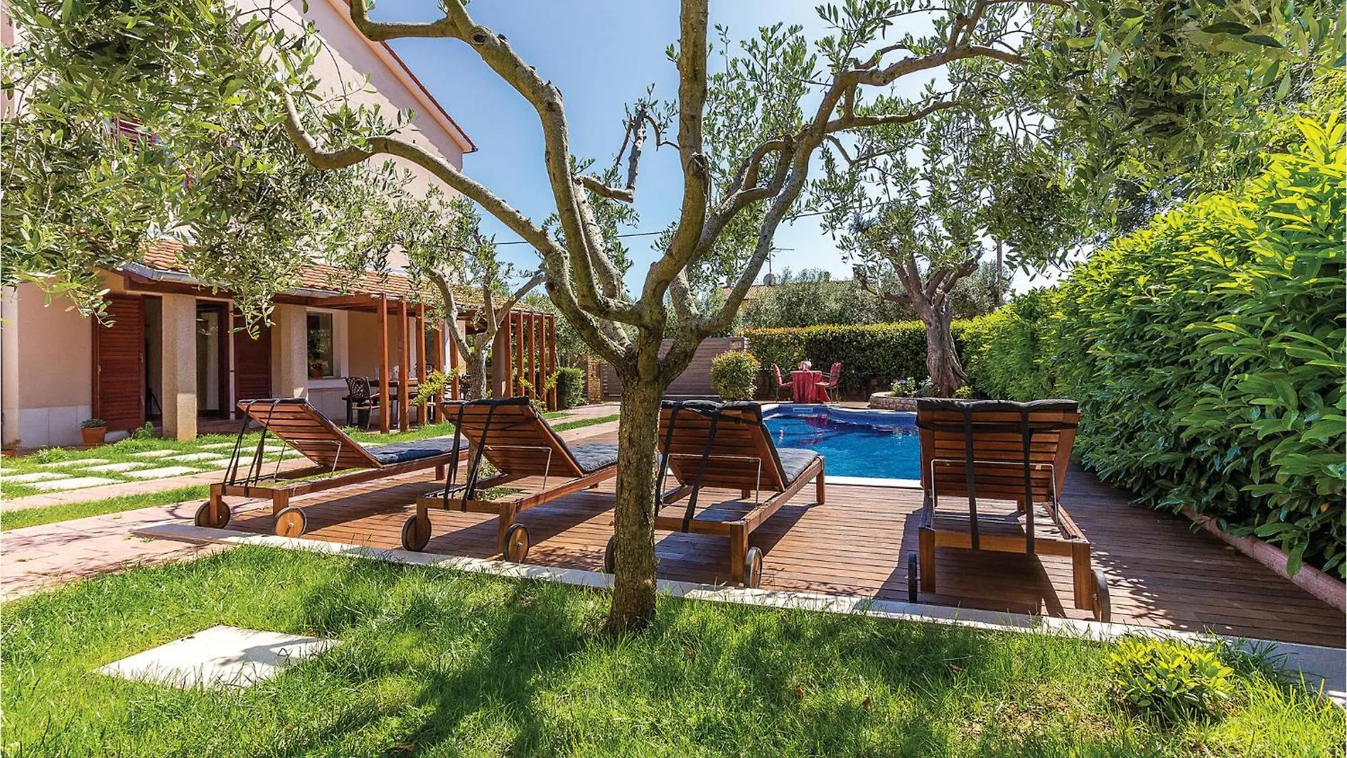 Cozy Home In Pula With Outdoor Swimming Pool Σπίτι διακοπών