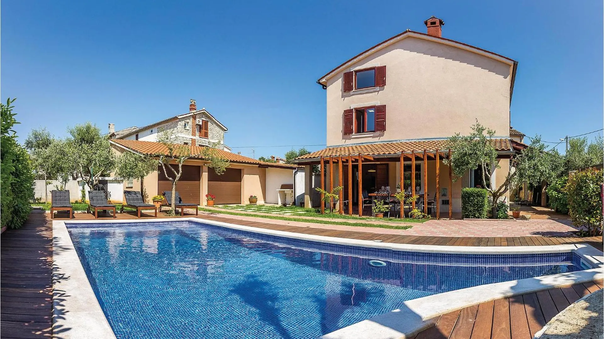 Cozy Home In Pula With Outdoor Swimming Pool
